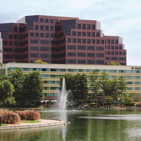 Doubletree By Hilton Orange County Airport Hotel Santa Ana Exterior photo